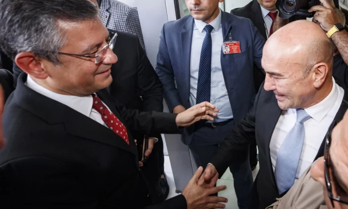 İzmir’i kaybetmemek için aday gösterilmeyen Tunç Soyer’e danışmanlık teklifi!.
