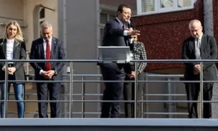 “METRO FATİHİMİZ” Ekrem 5 yılda toplam 8 KM METRO YAPMIŞ!.