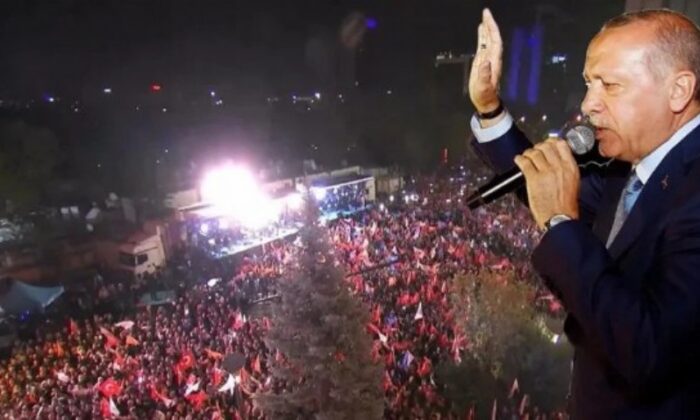 Erdoğan AK Parti Genel Merkezi’nde vatandaşlara açıklama yapacak..
