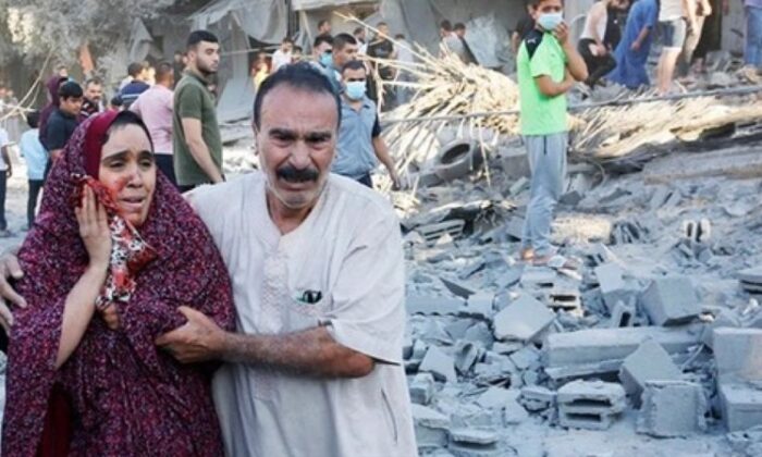 Kahpe İsrail yardım bekleyen Filistinlilere saldırdı!.