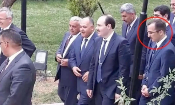 Başsavcı Süleymancıların Liderinin yanında el pençe!. Türkiye bu rezaleti konuşuyor!.