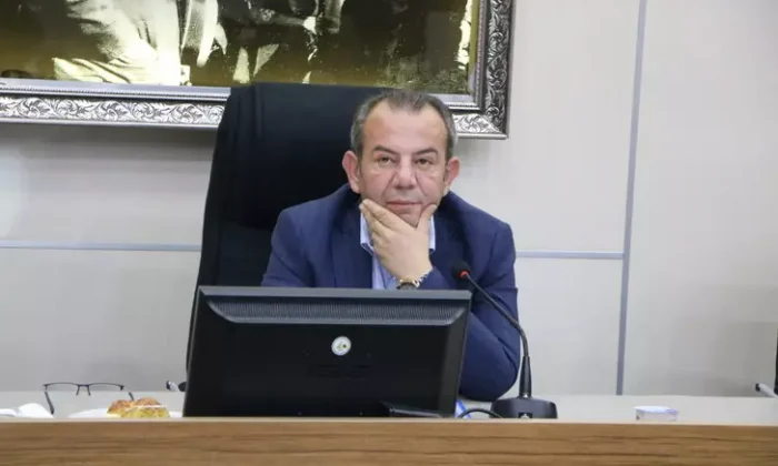 Tanju Özcan’ın eşi Bolu Belediyesi’ni basıp protesto gösterisi yaptı!.