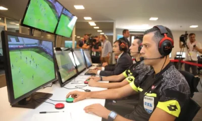 Yabancı VAR hakemlerine dudak uçuklatan maaş!.