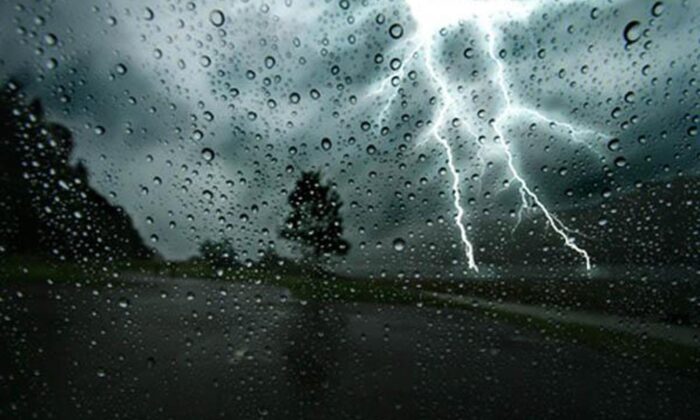 Yurt genelinde Kuvvetli Sağanak Yağış uyarısı!.