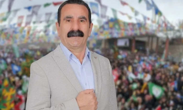 DEM Partili Hakkari Belediye Başkanı gözaltına alındı!.