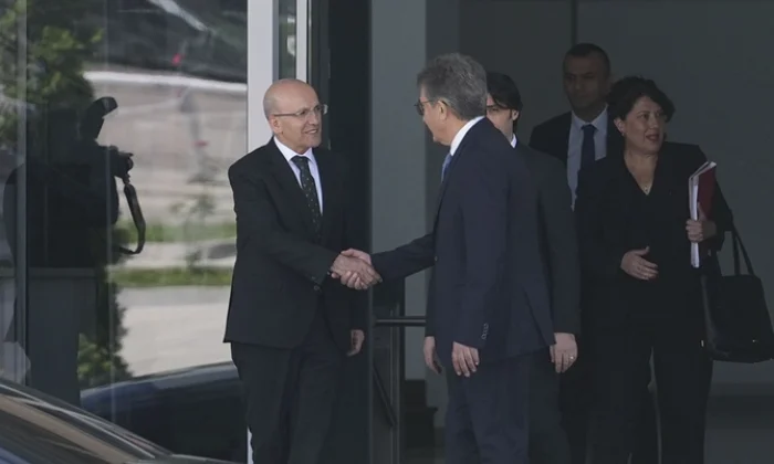 Maliye Bakanı Şimşek ile CHP’nin Gölge Maliye Bakanından ekonomi zirvesi!.