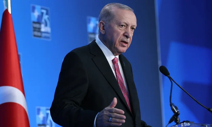 Erdoğan Esad’a iki hafta önce “Gel Görüşelim” haberi yollamış..