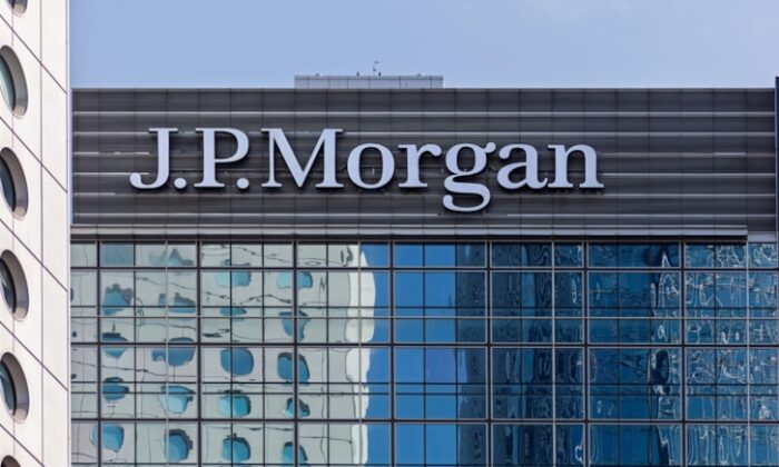 Hani Naslar Ne Diyorsa Bir Müslüman Olarak Onu Yapacaktın!.  Faizi indirimi yapıp yapmayacağımıza gavur karar veriyor!.