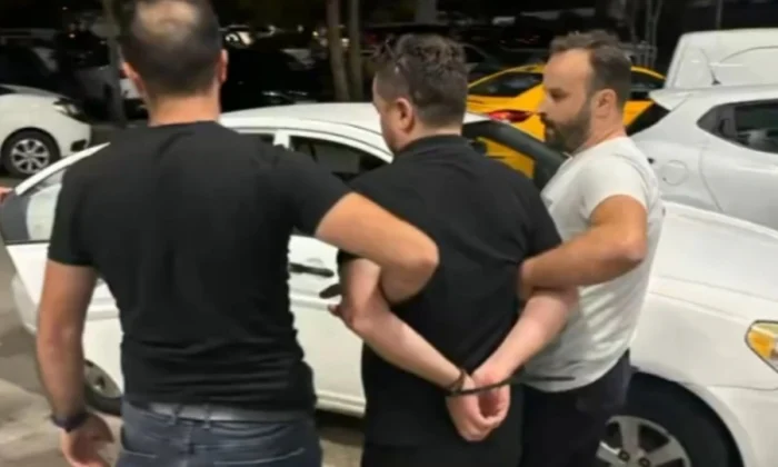 Cumhurbaşkanına ve Türk milletine küfürler yağdıran alçak paketlendi!.