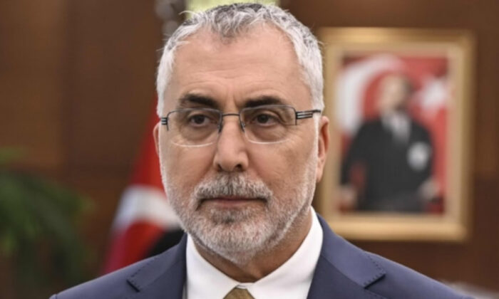 Bakan beyin Aşçıyı Ateşe yapma skandalı büyüyor!.