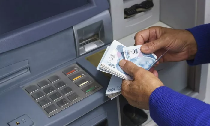 ATM’lerden nakit para çekme limiti 20 bin TL’ye çıkarıldı..