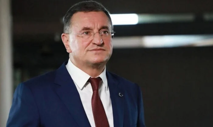 CHP’de Lütfü Savaş çatlağı!.