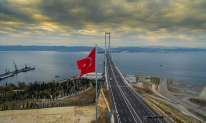 Köprü ve otoyollara 1 yılda yüzde 453 zam yapıldı!.