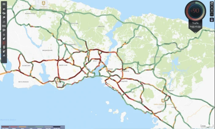 İstanbul trafiği felç olmuş, Ekrem Başkan özel jetlerle Cumhurbaşkanı olma turlarında!.