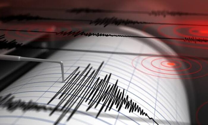 Deprem nedeni ile okullara 2 gün ara verildi!.