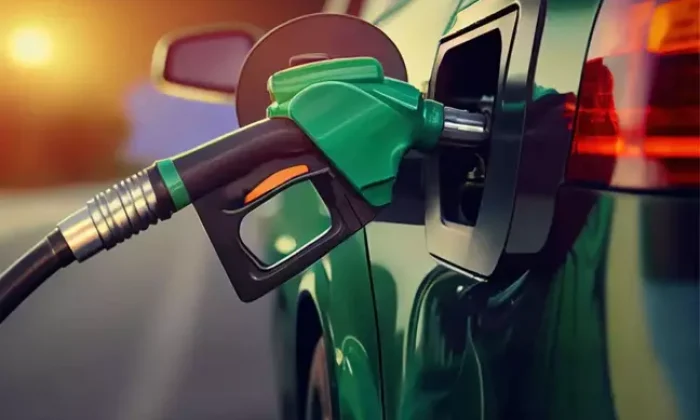 Petrolün varil fiyatı 90 dolardan 56 dolara düştü bizde halâ zam yapılıyor!.