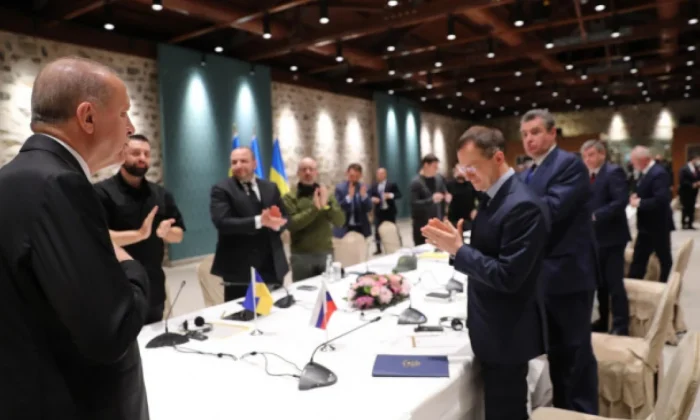 Rusya-Ukrayna barış için İstanbul’da bir araya geliyor..