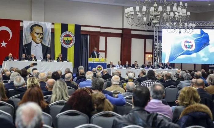 Fenerbahçe olağanüstü kongreye gidiyor..