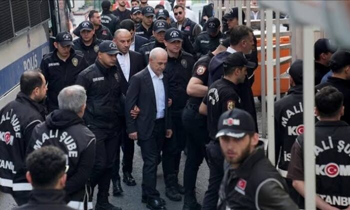 Yolsuzluk operasyonunda CHP’li başkanlar mantar gibi toplanıyor!.