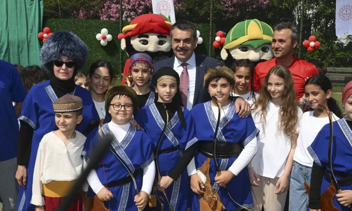 Okullarda Serbest Kıyafet dönemi resmen kapandı..