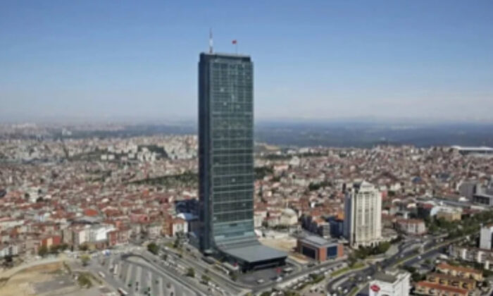 AKP’li vekil 100 milyon dolara sattığı AVM’yi 50 milyon dolara geri aldı!.