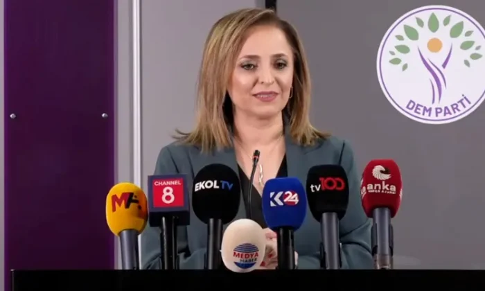 DEM Parti PKK’nın haftaya silah bırakacağını açıkladı..