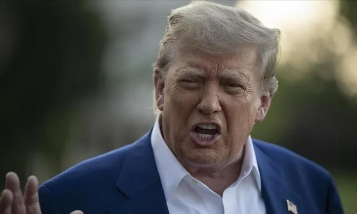 Trump Avrupa Birliği’ne yüzde 30 gümrük vergisi uygulanacağını açıkladı!.