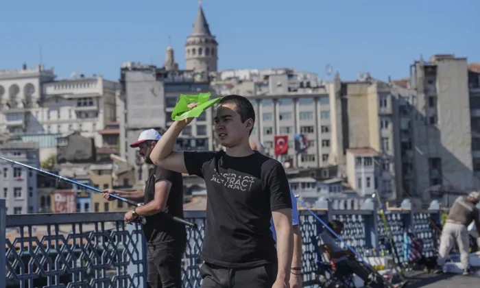 40 derece ile İstanbul en sıcak günü yaşıyor!.