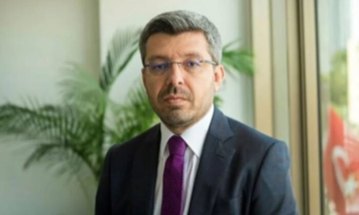 Cumhurbaşkanı Erdoğan adı skandallarla anılan avukatının işine son verdi!.
