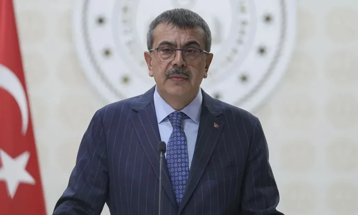 Tek tip okul kıyafetin detayları belli oldu..