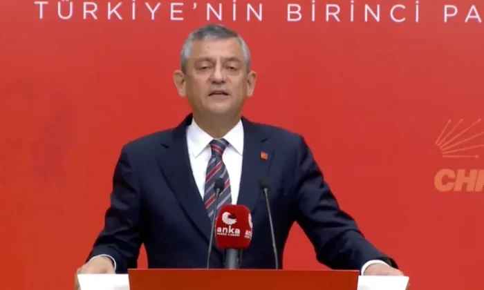 Özgür Özel’in “SAAT 12:00’yi BEKLEYİN” sözleri de fos çıktı!.