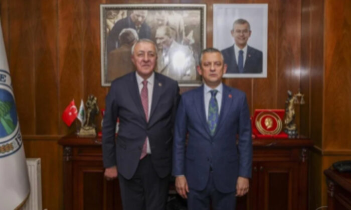 CHP’den istifa eden bir başkan daha AK Parti’ye geçmeye hazırlanıyor..