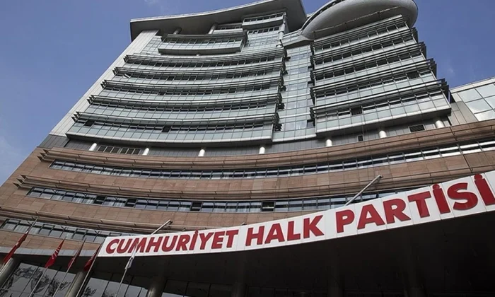 Davayı açan CHP’liler Özgür Özel yönetimini topa tuttu!.