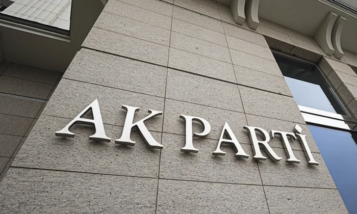 AK Parti’de 5 ilçe başkanı istifa etti!.