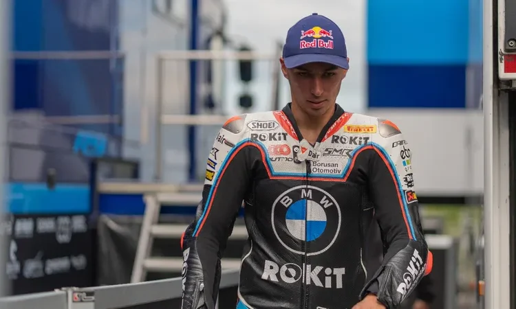 Gururumuz Toprak Razgatlıoğlu 3. kez Dünya Şampiyonu oldu..