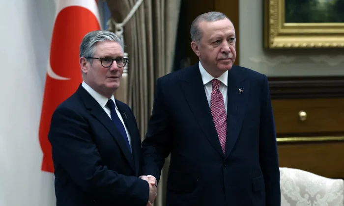 Türkiye ile Almanya arasında Eurofighter anlaşmasını imzaladı..