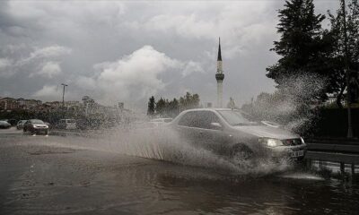 İstanbul sağanak yağışa teslim!.