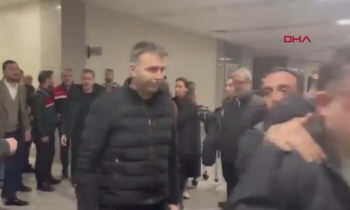 Gazeteci Mehmet Akif Ersoy tutuklanma talebi ile mahkemeye sevk edildi!.