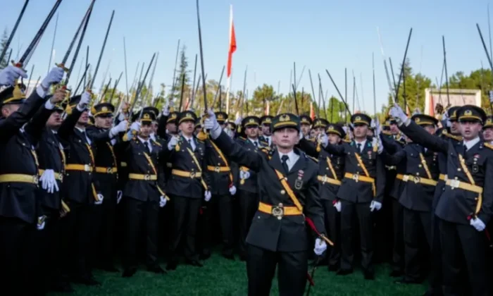 Kılıçlı teğmenler hakkında mahkeme son sözü söyledi!.