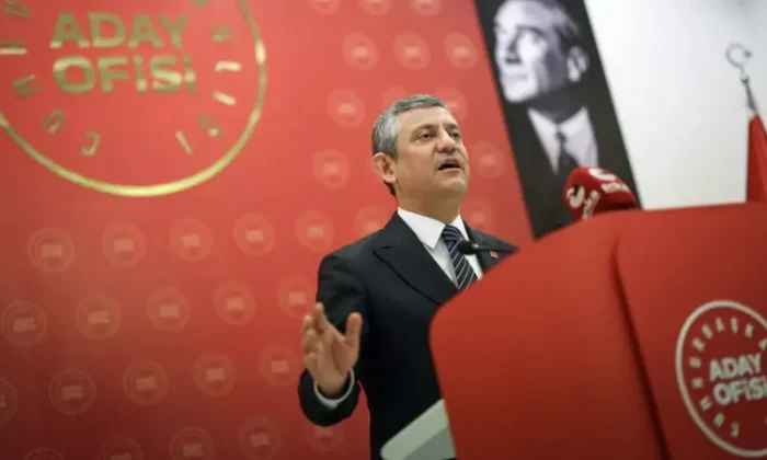 Ve Özgür Ekrem’i sattı!.