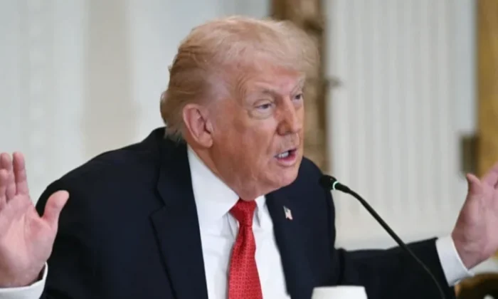 Trump, ABD’nin Grönland planına karşı çıkan ülkelere ek vergi getirildiğini duyurdu..