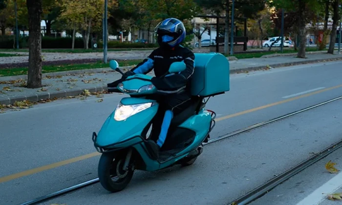 Yoğun kar yağışı nedeni ile İstanbul’da motorsikletlere trafik yasağı!.