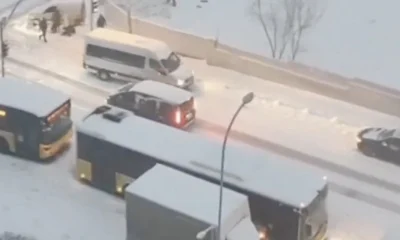 CHP’nin yönettiği İstanbul’da ulaşım sistemi yine çöktü!.