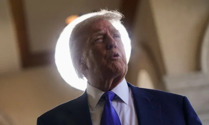 Trump Epstein asasına hiç gitmemiş, kendisine komplo kurulmuş!.