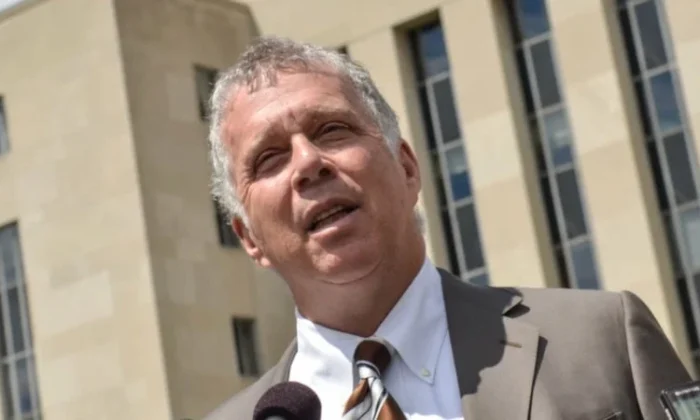 FETÖ’nün avukatlığını yapan Weingarten, Epstein’in de avukatı çıktı!.