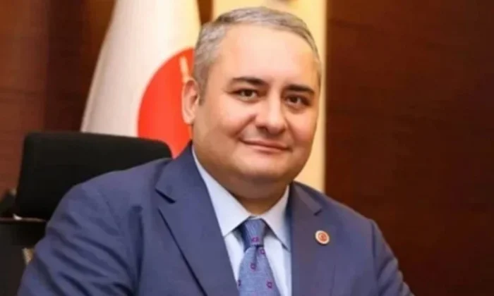 CHP’li Başkandan Özgür Özel hakkında şok açıklamalar!. Anama bacıma sayıp söven ahlaksızın birisi!.