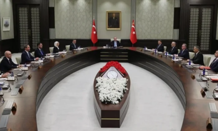 Gözler yarın Beştepe’deki terör ve emekli ikramiyesi kararında..