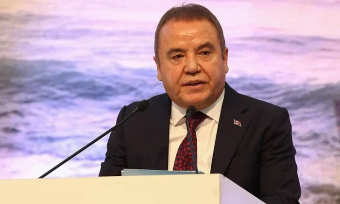 Muhittin Böcek 26 ayrı yolsuzluk dosyası ile hakim karşısında..