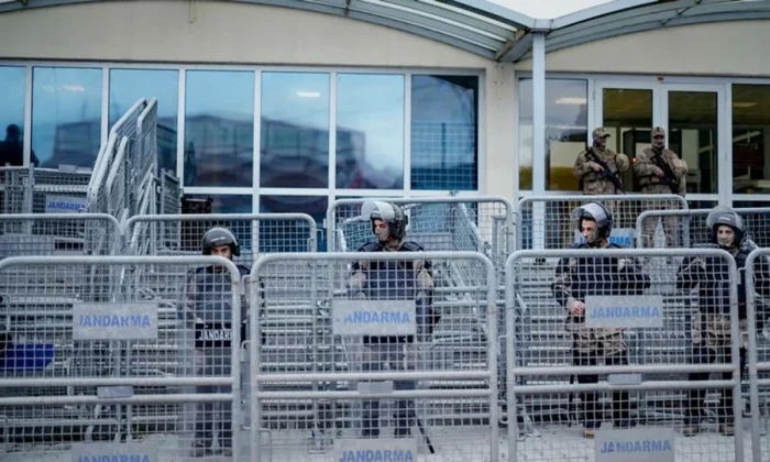 İBB yolsuzluk davası için flaş karar!. Şovmenlik yapan vekiller duruşmaya alınmayacak!.