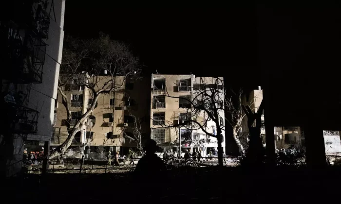 İran dün gece İsrail’i perişan etti!. 200’den fazla ölü ve yaralı var!.